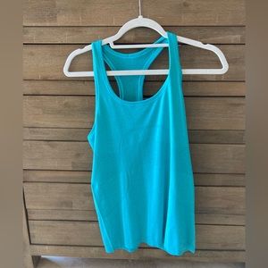Lululemon tank top, size 8 turquoise very good quality and shape